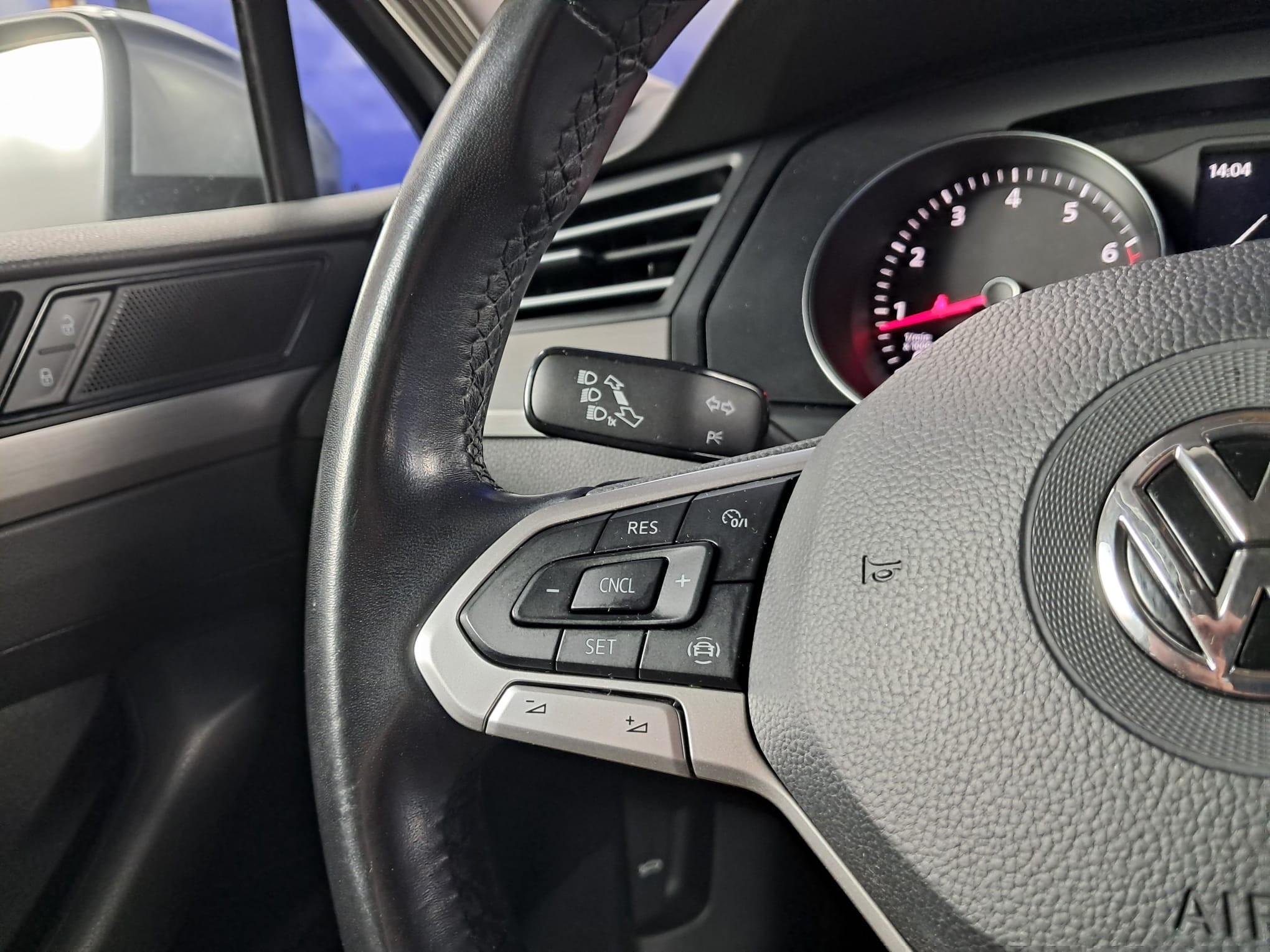 VOLKSWAGEN Passat 2020 — imagine 14