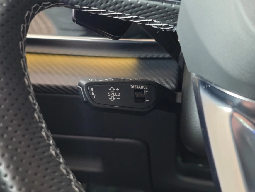 AUDI RS Q8 QUATTRO 4.0 V8441 A8 600CP 2024