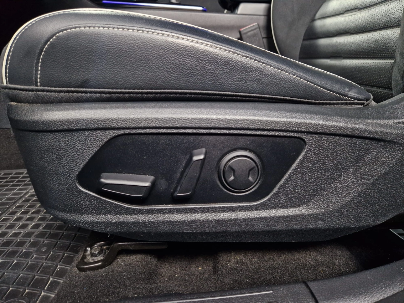 KIA SPORTAGE GT-LINE MHEV 7DCT 4X4 180CP 2022