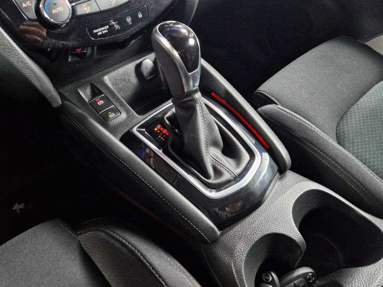 NISSAN QASHQAI N-CONNECTA 2020