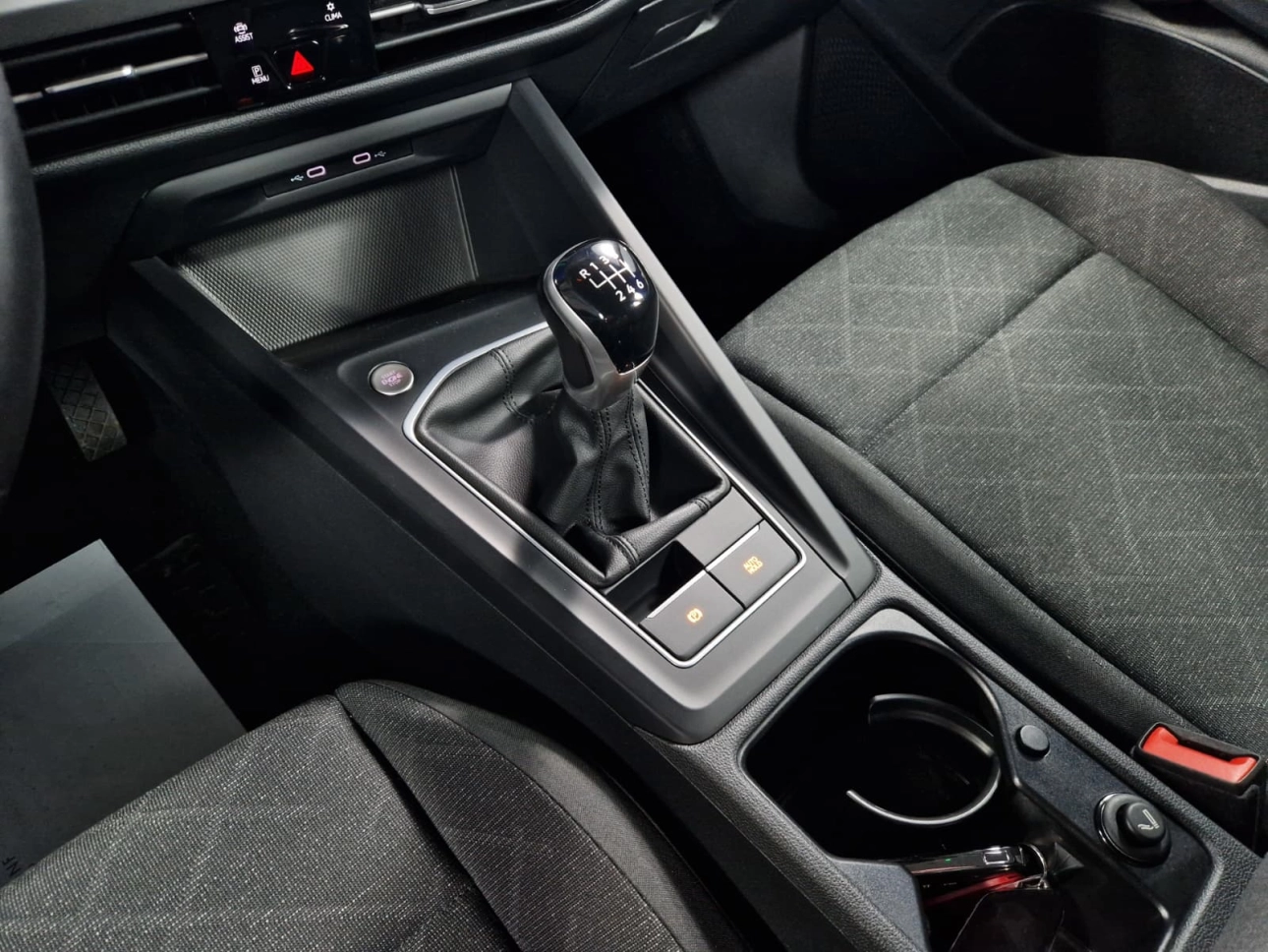 VOLKSWAGEN GOLF LIFE 1.0i 110CP 2021