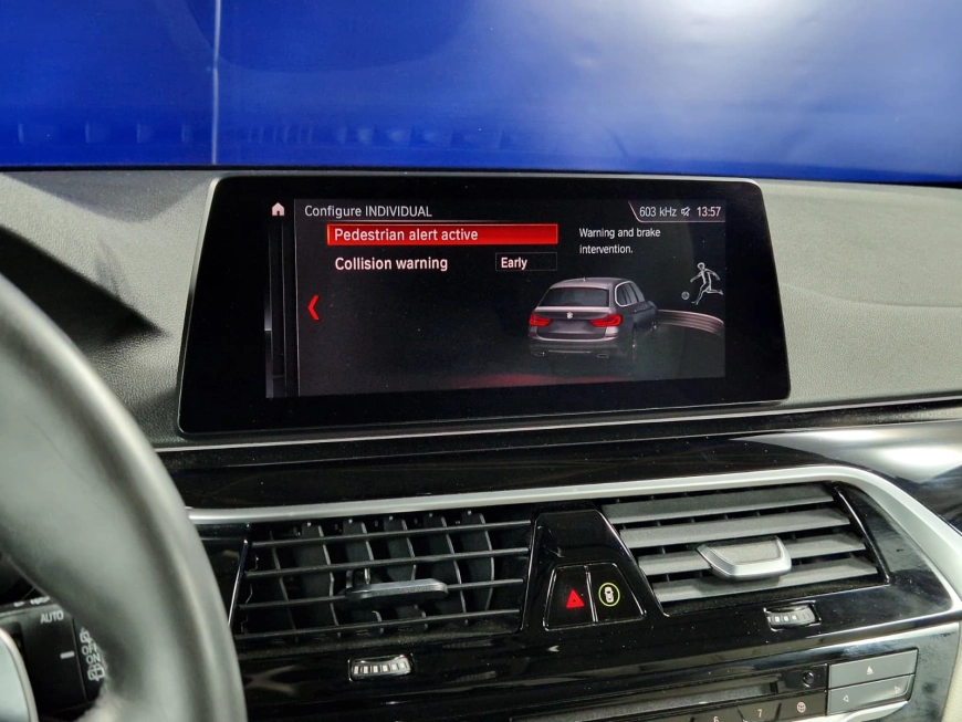 BMW SERIA 5 530d xDrive 265cp 2019