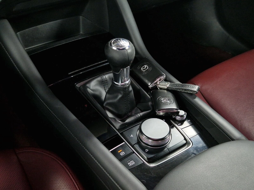 MAZDA 3 SKYACTIVE X ANIVERSARY 180cp 2020