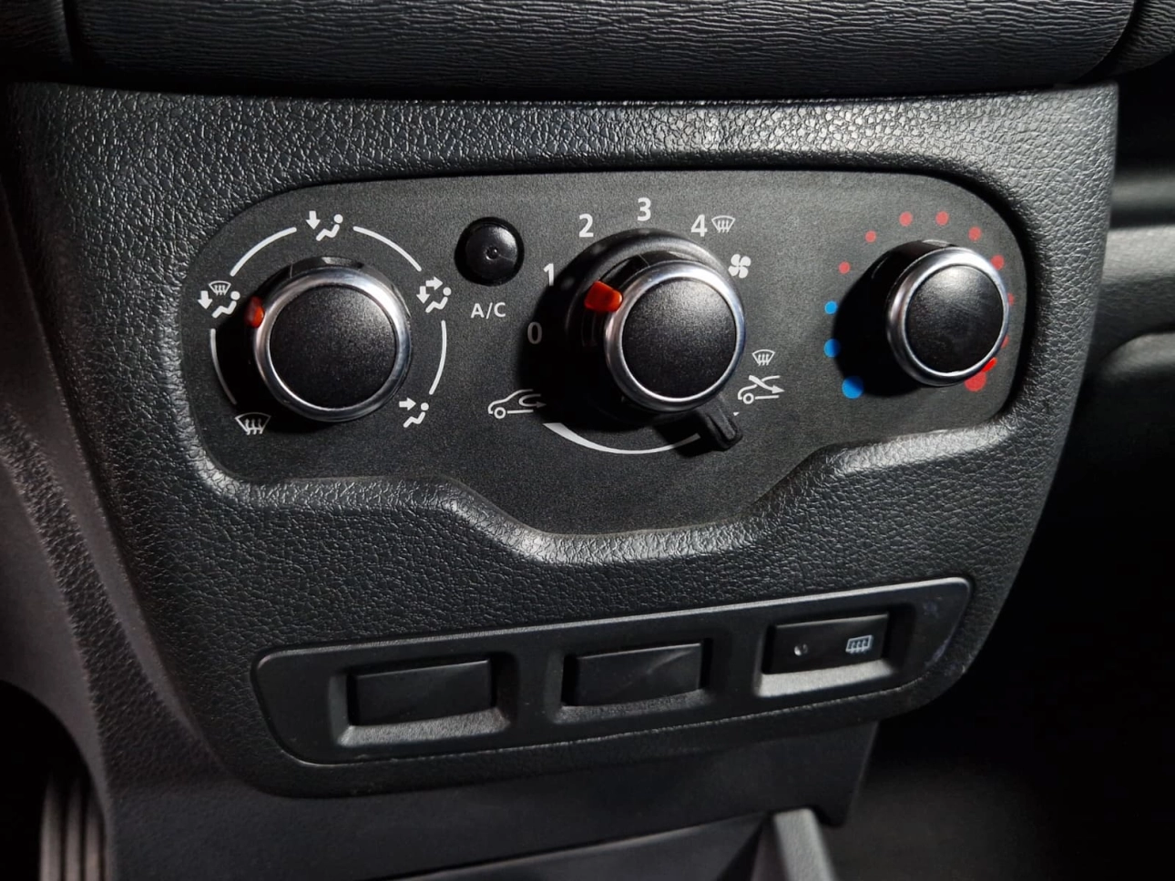 DACIA DOKKER 5LOCURI BLUE DCI 95CP 2020