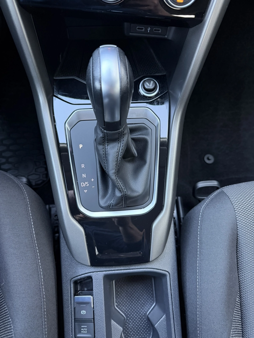 Volkswagen T-ROC Compact SUV 2021