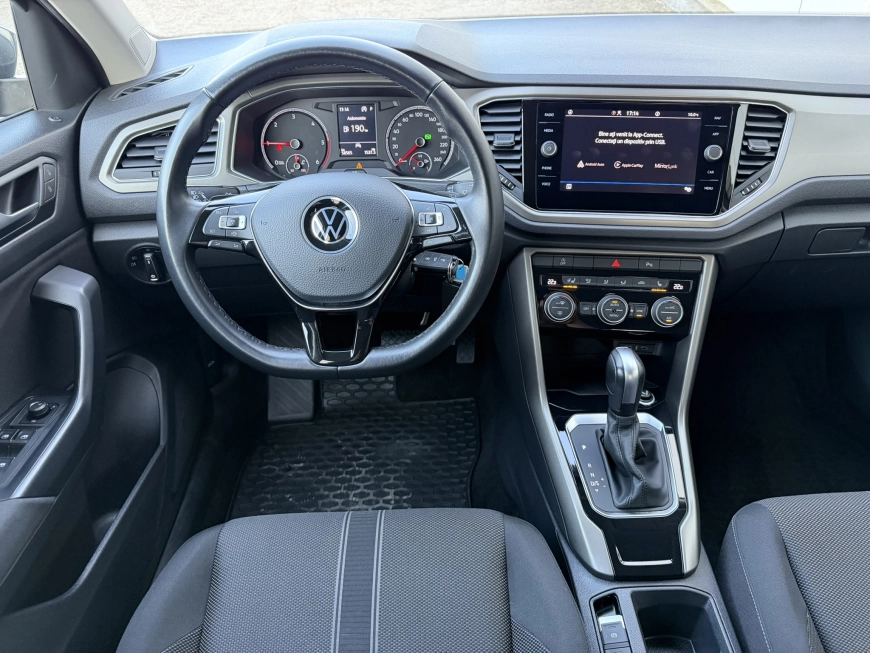 Volkswagen T-ROC Compact SUV 2021