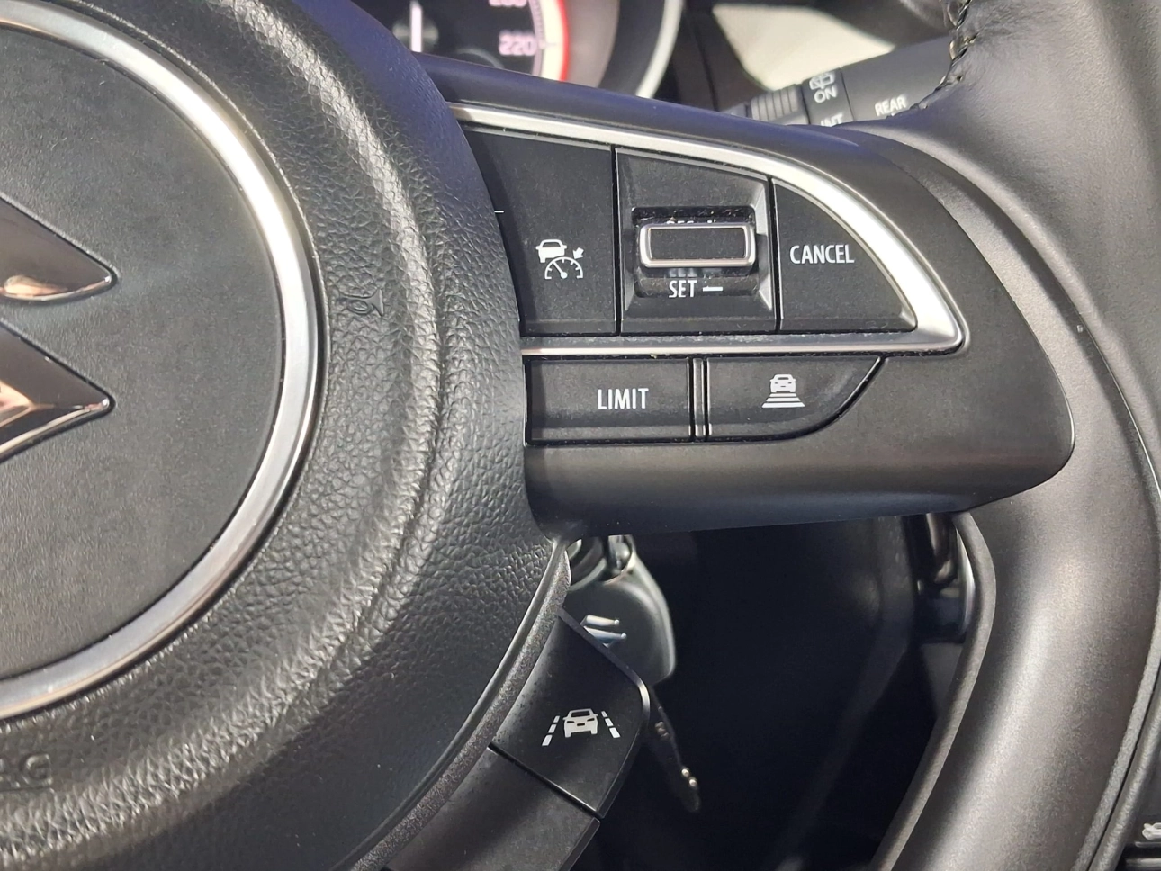 SUZUKI SWIFT PASSION 1.2 HYBRID 83 CP 2020