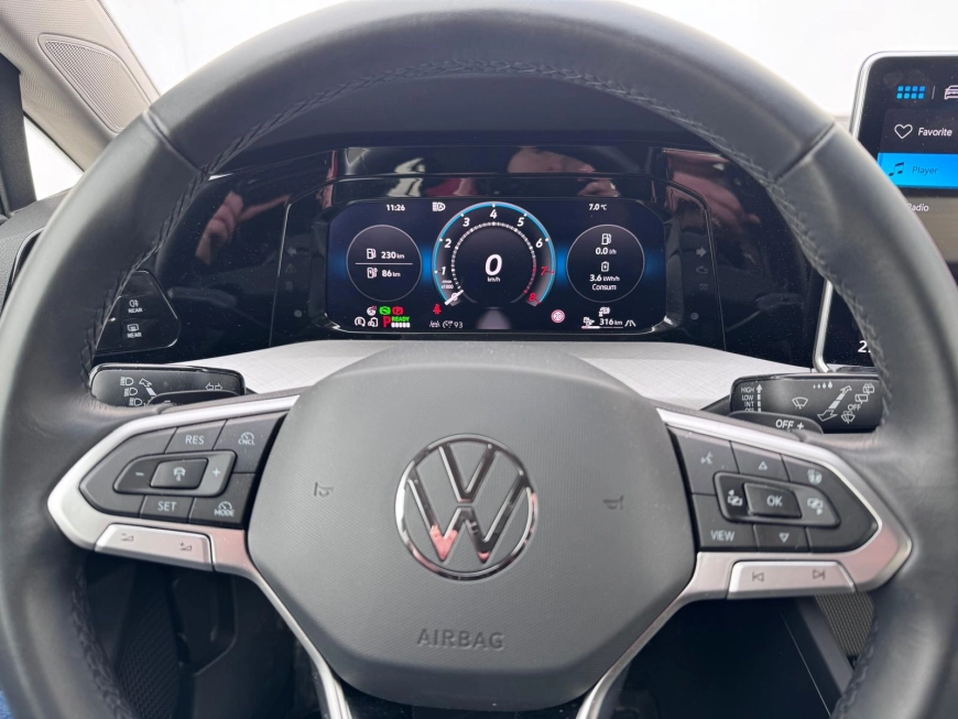 Volkswagen Golf Hatchback 2025