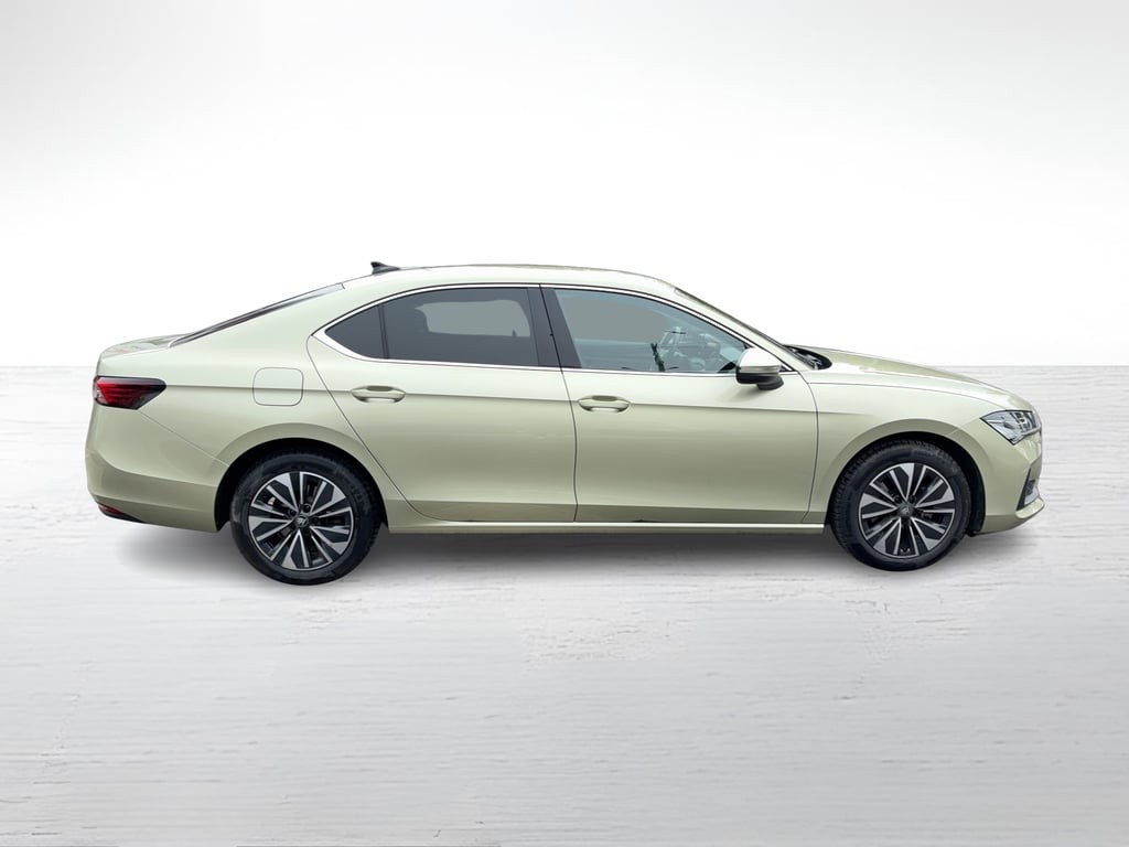 SKODA Superb 2025 — imagine 6