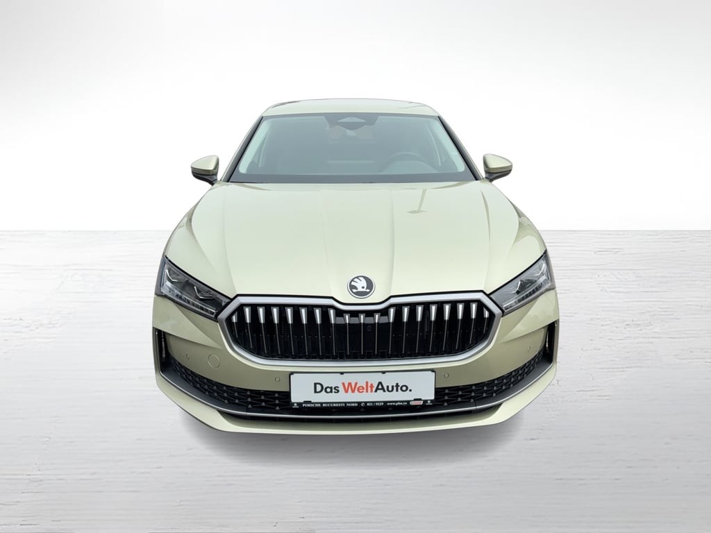 SKODA Superb 2025 — imagine 8