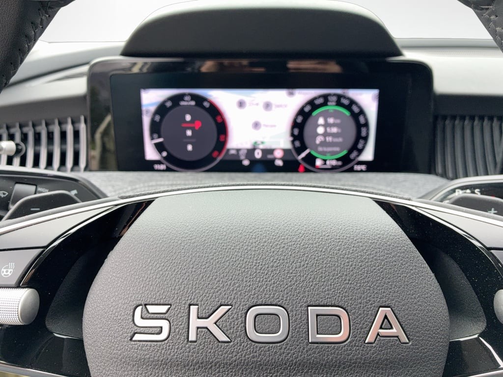 SKODA Superb 2025 — imagine 10