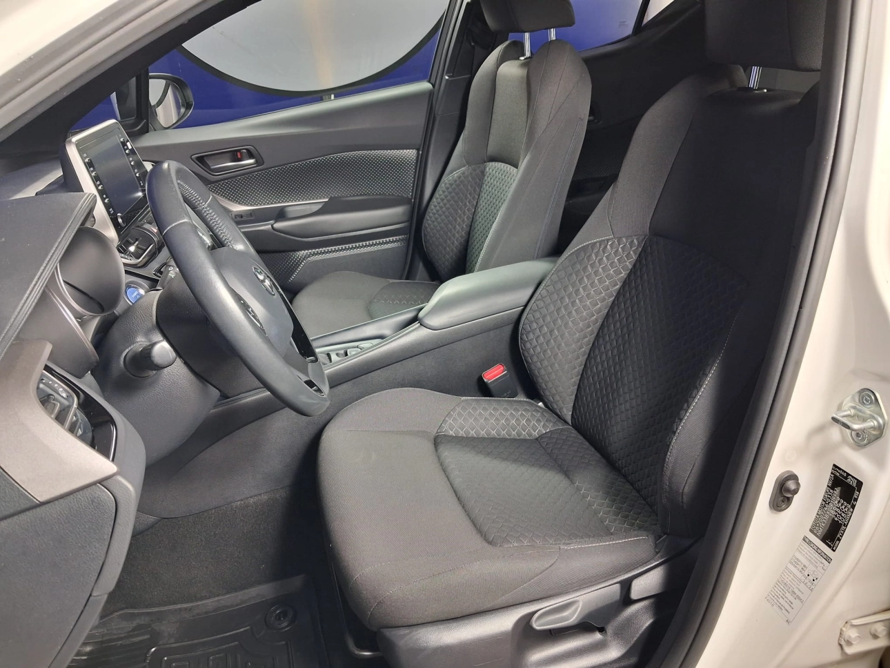 TOYOTA C-HR CENTER 1.8HSD 98CP 2021