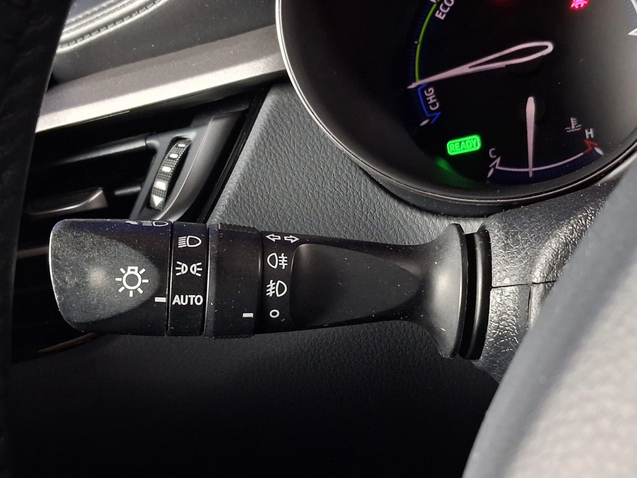 TOYOTA C-HR CENTER 1.8HSD 98CP 2021