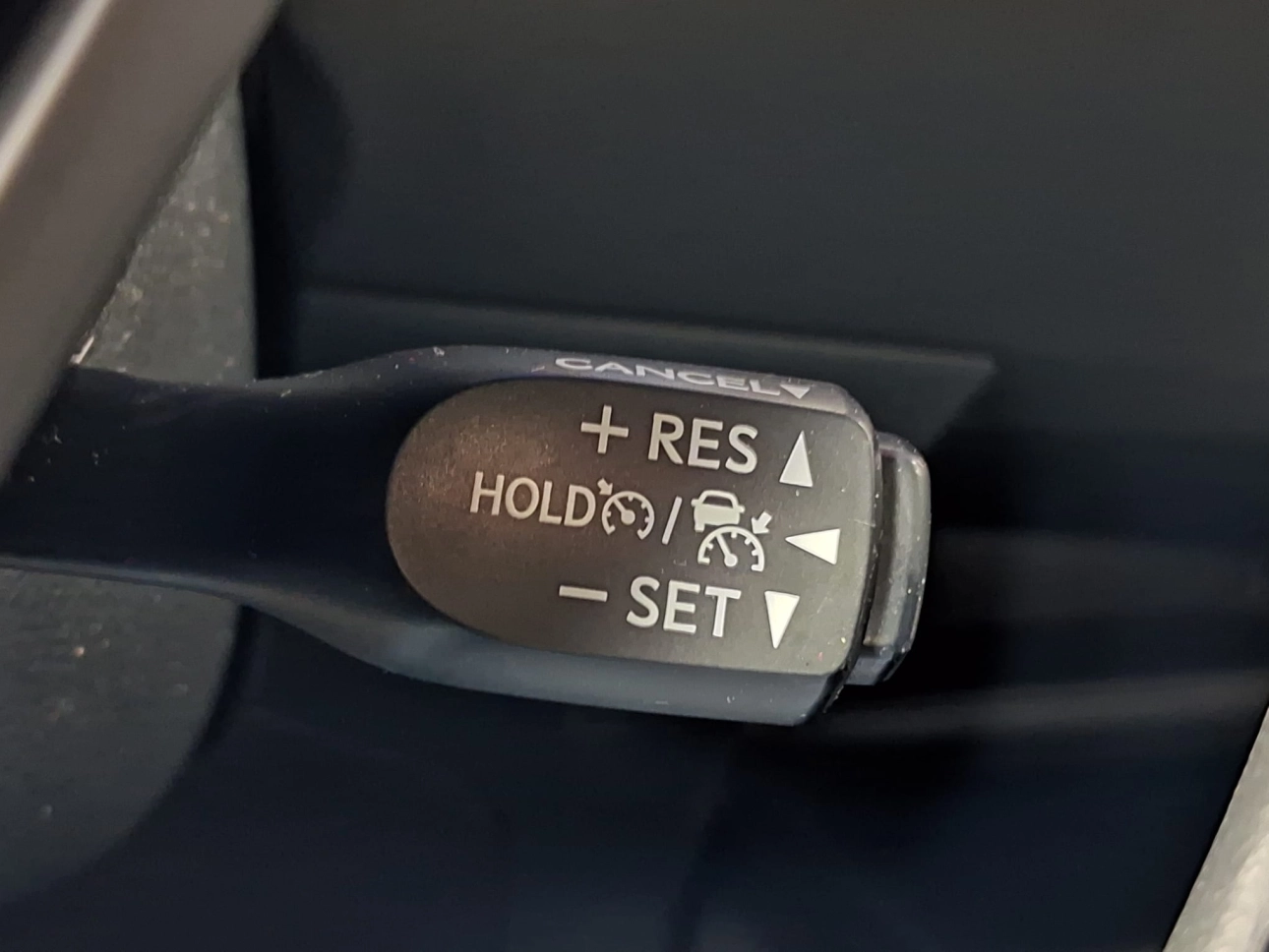 TOYOTA C-HR CENTER 1.8HSD 98CP 2021