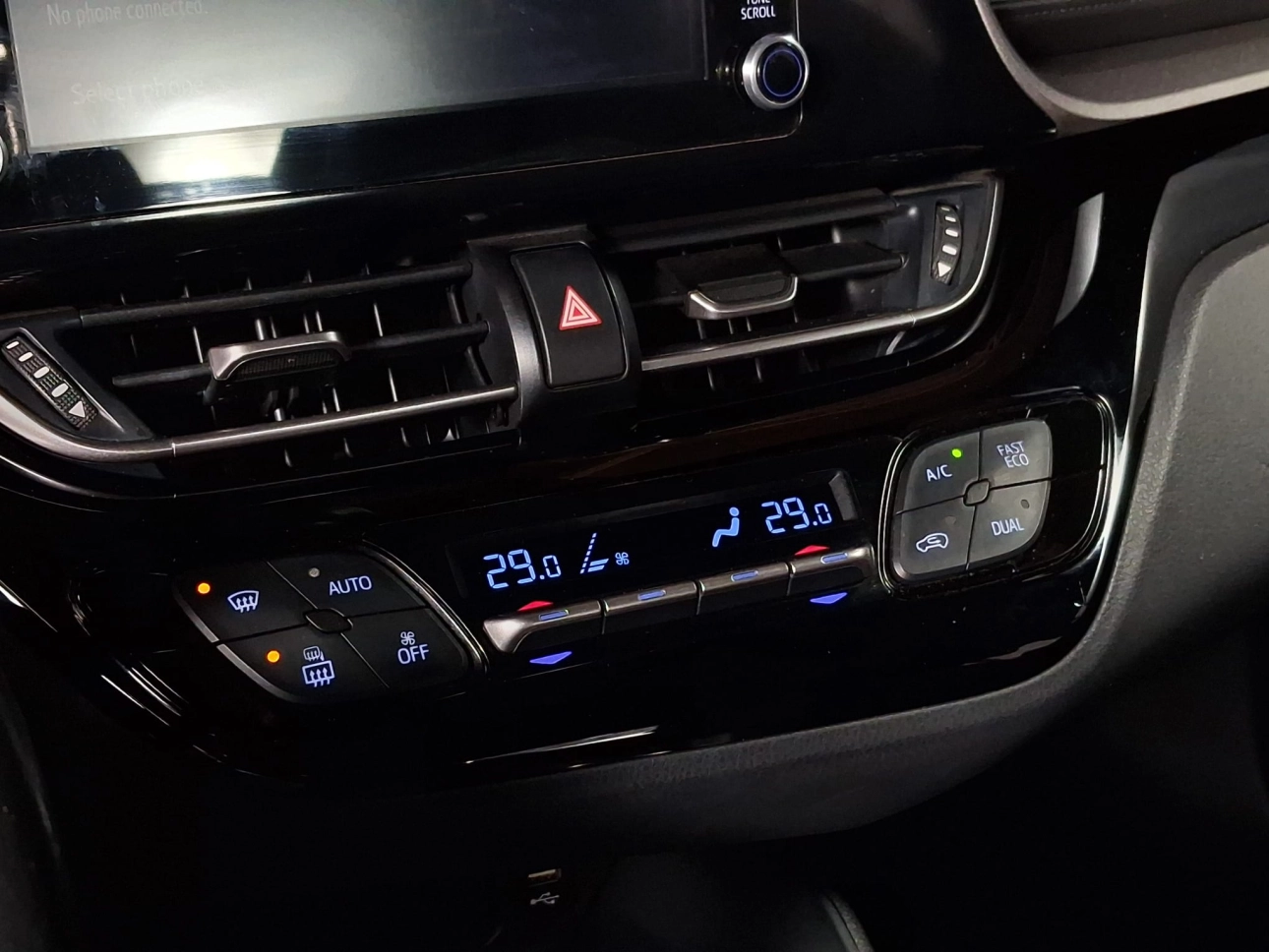 TOYOTA C-HR CENTER 1.8HSD 98CP 2021