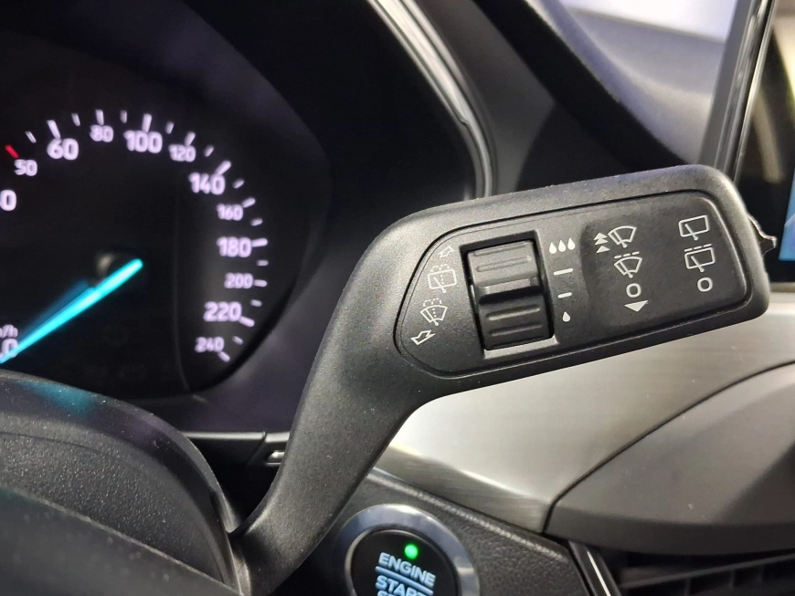 FORD FOCUS TITANIUM 1.5ECOBLUE 120CP 2020