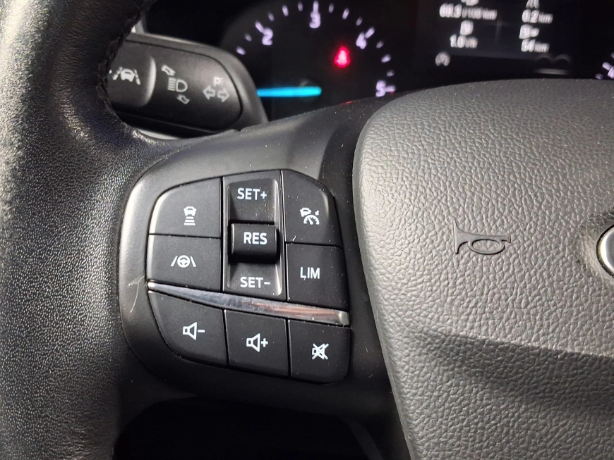 FORD FOCUS TITANIUM 1.5ECOBLUE 120CP 2020