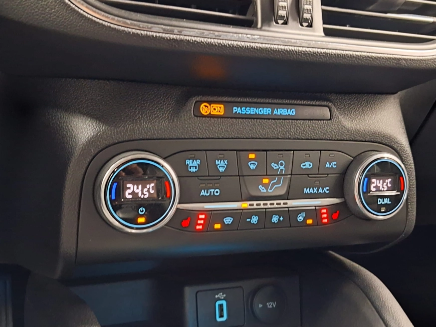 FORD FOCUS TITANIUM 1.5ECOBLUE 120CP 2020