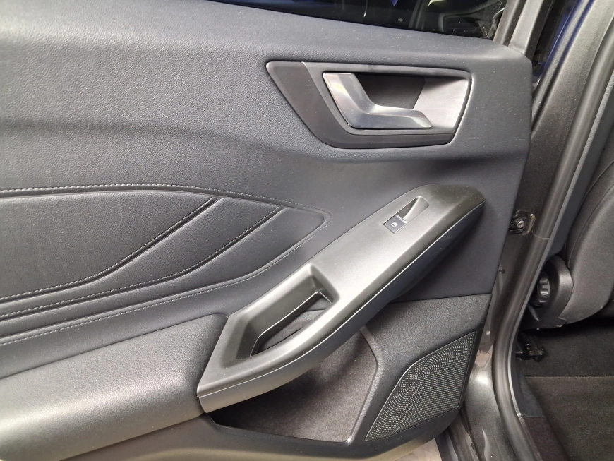 FORD FOCUS TITANIUM 1.5ECOBLUE 120CP 2020