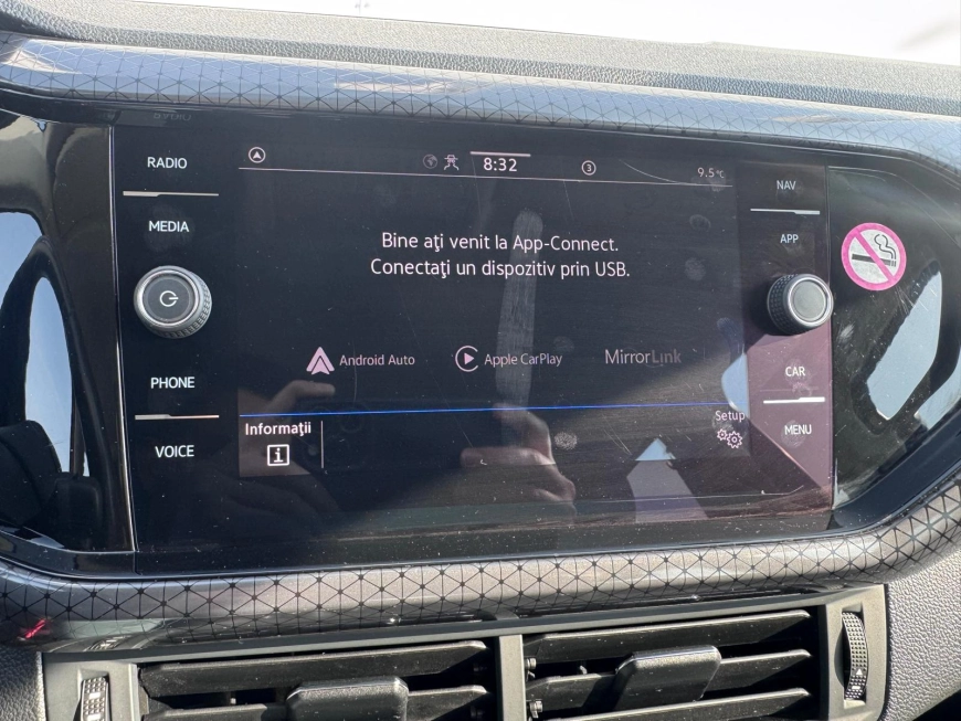 Volkswagen T-CROSS SUV 2021