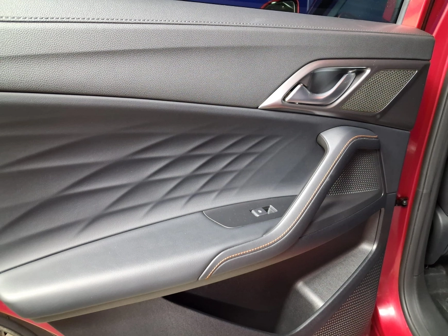 MG HS EXCLUSIV  170CP 2024