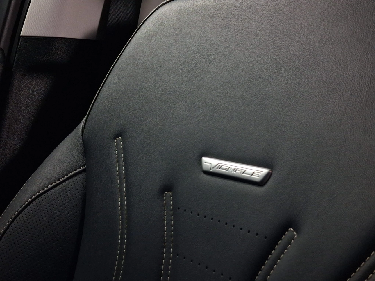 FORD KUGA VIGNALE A8 AWD 2.0ECOBULE 190CP 2021