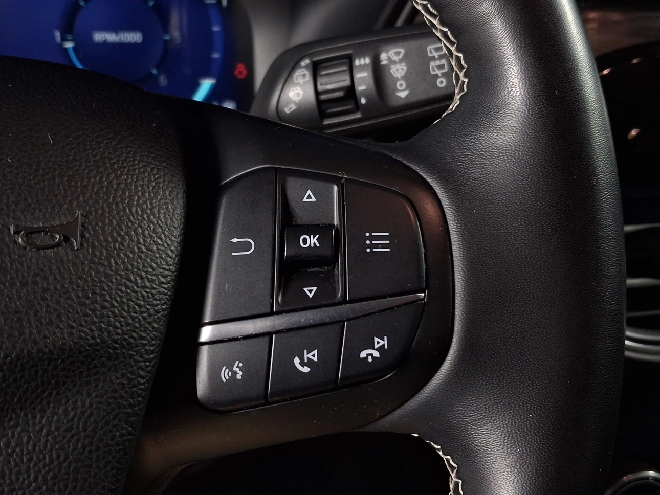 FORD KUGA VIGNALE A8 AWD 2.0ECOBULE 190CP 2021