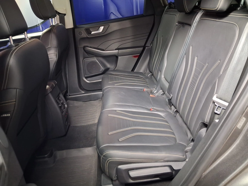 FORD KUGA VIGNALE A8 AWD 2.0ECOBULE 190CP 2021