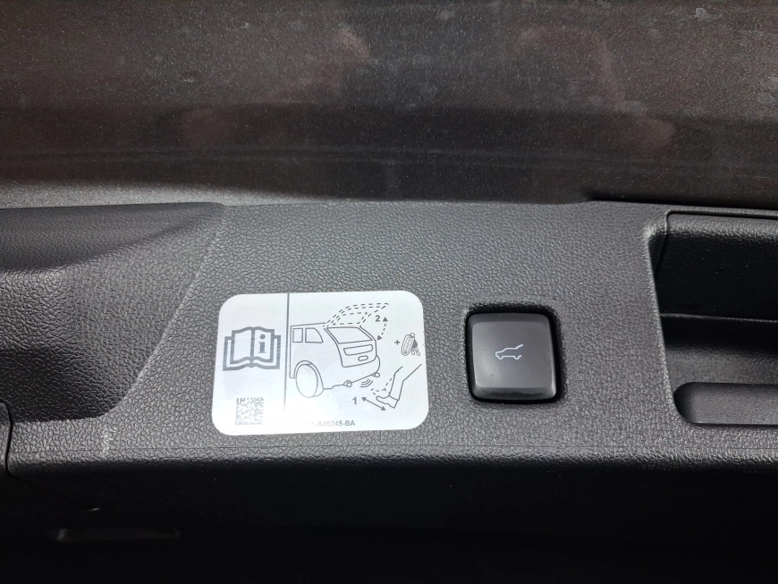 FORD KUGA VIGNALE A8 AWD 2.0ECOBULE 190CP 2021