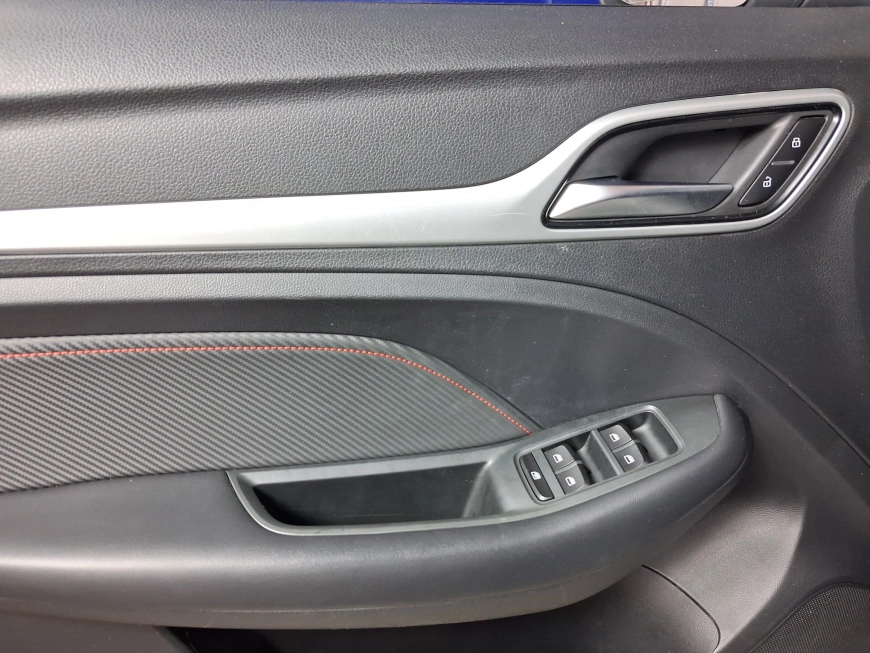 MG ZS ICE 1.5i 106CP 2023