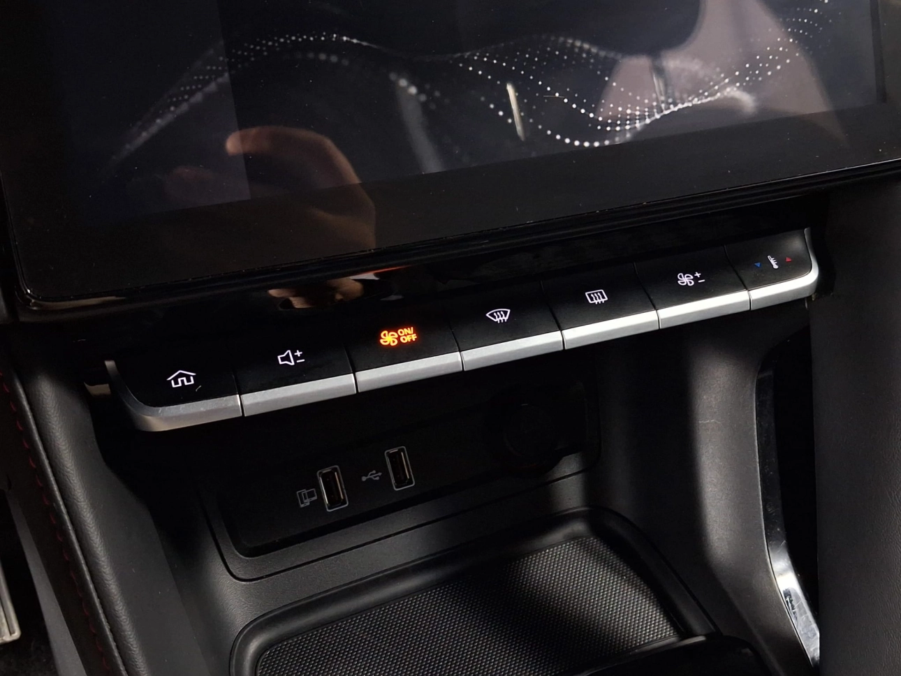 MG ZS ICE 1.5i 106CP 2023