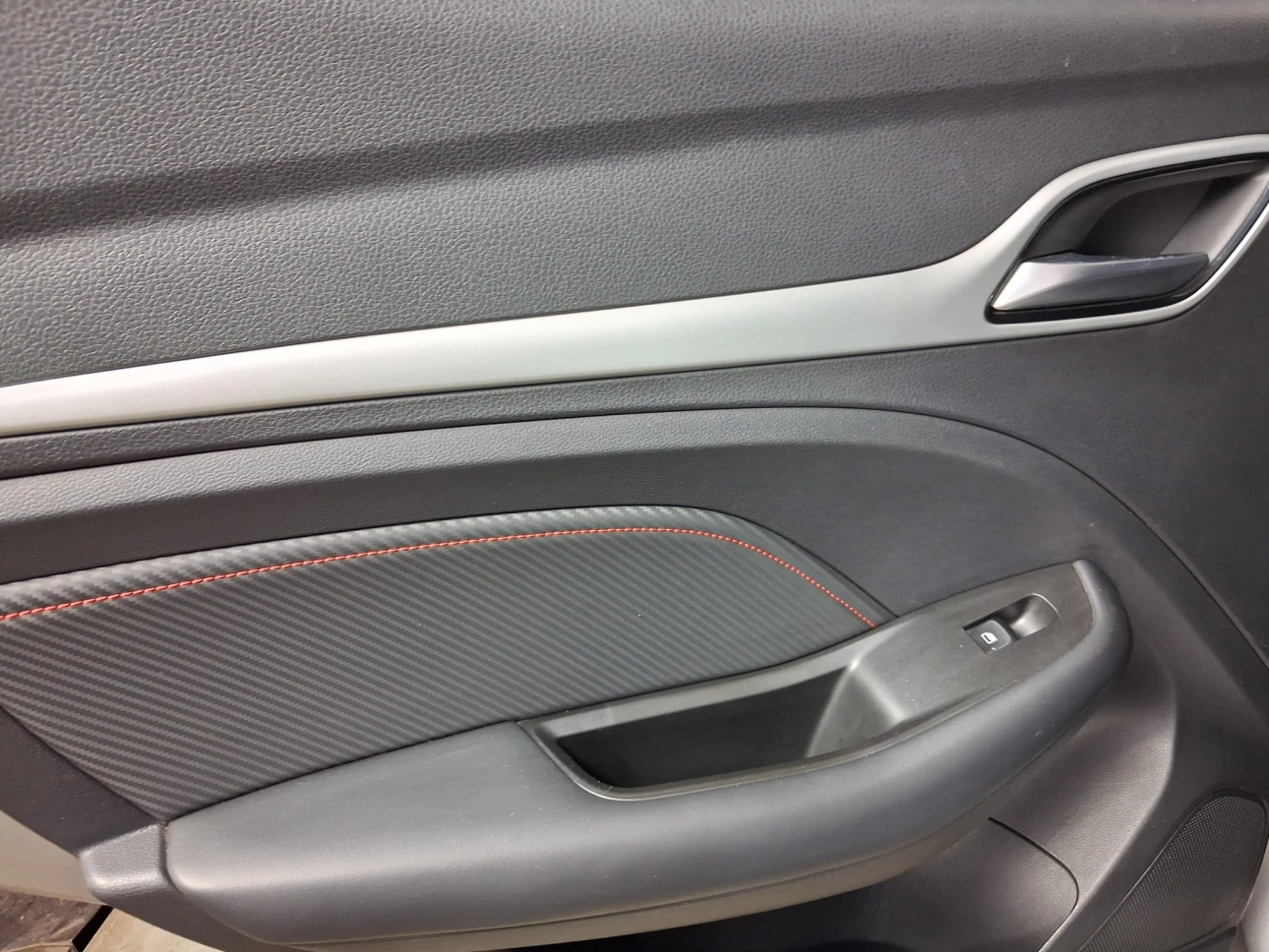 MG ZS ICE 1.5i 106CP 2023