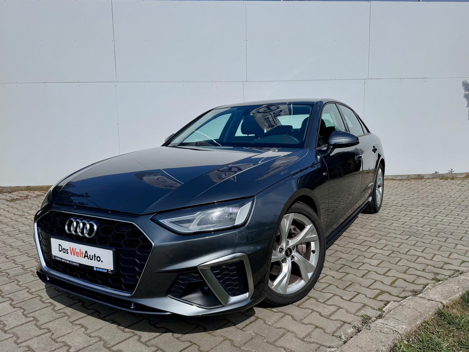 AUDI A4 2021