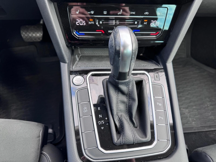 Volkswagen Passat Highline Sedan 2021