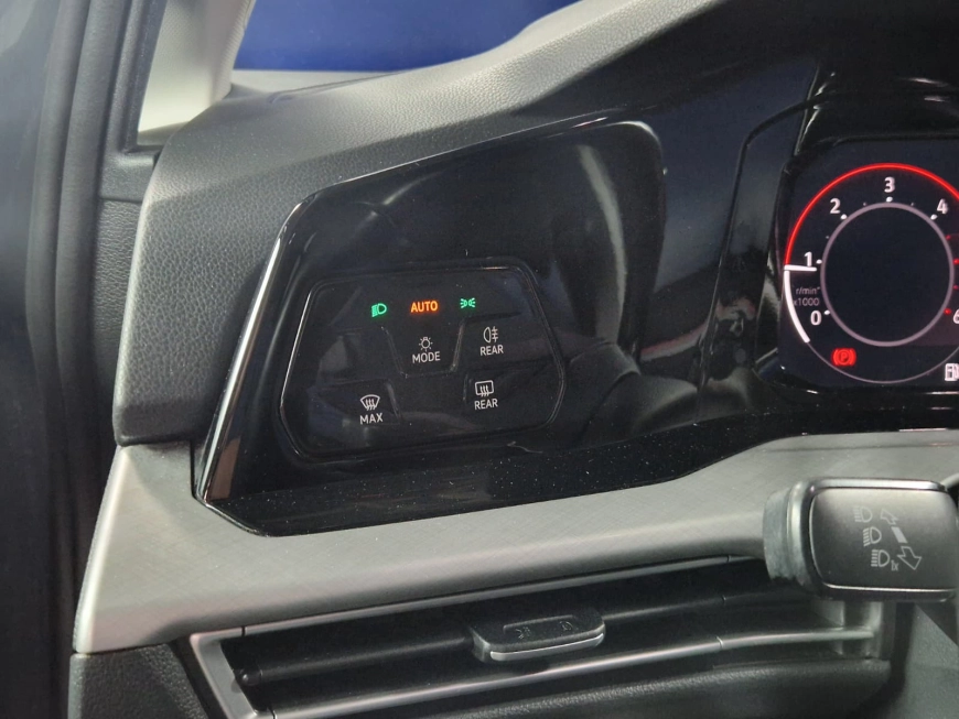 VOLKSWAGEN GOLF LIFE 2.0TDI 115CP 2021