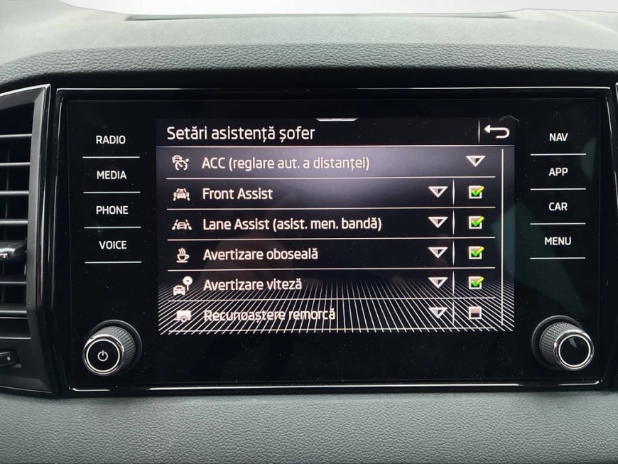 Skoda Karoq Sportline 4x4 SUV 2025