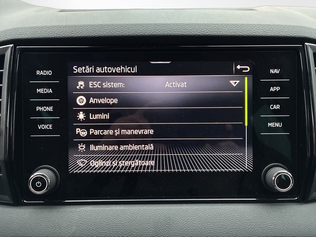 SKODA Karoq 2025 — imagine 11