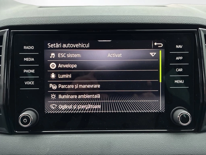 Skoda Karoq Sportline 4x4 SUV 2025