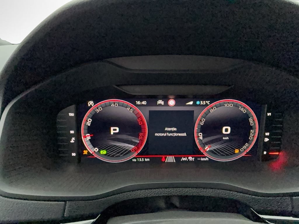 SKODA Karoq 2025 — imagine 13