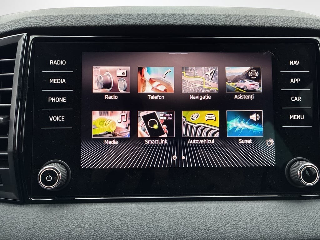 SKODA Karoq 2025 — imagine 20