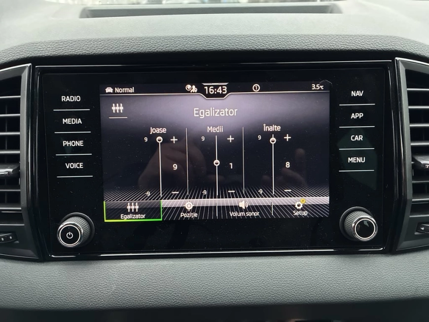 Skoda Karoq Sportline 4x4 SUV 2025