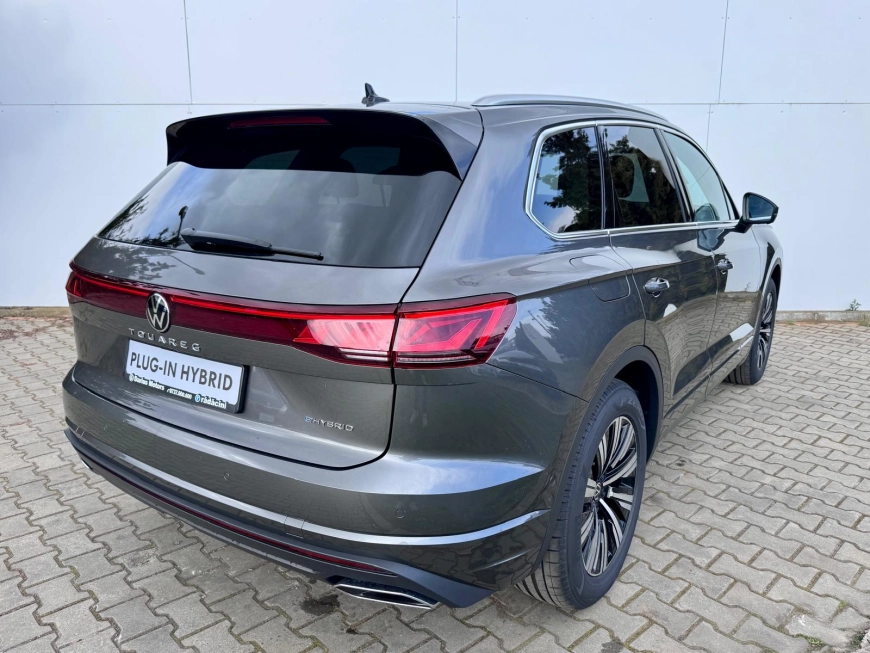 Volkswagen Touareg SUV 2025