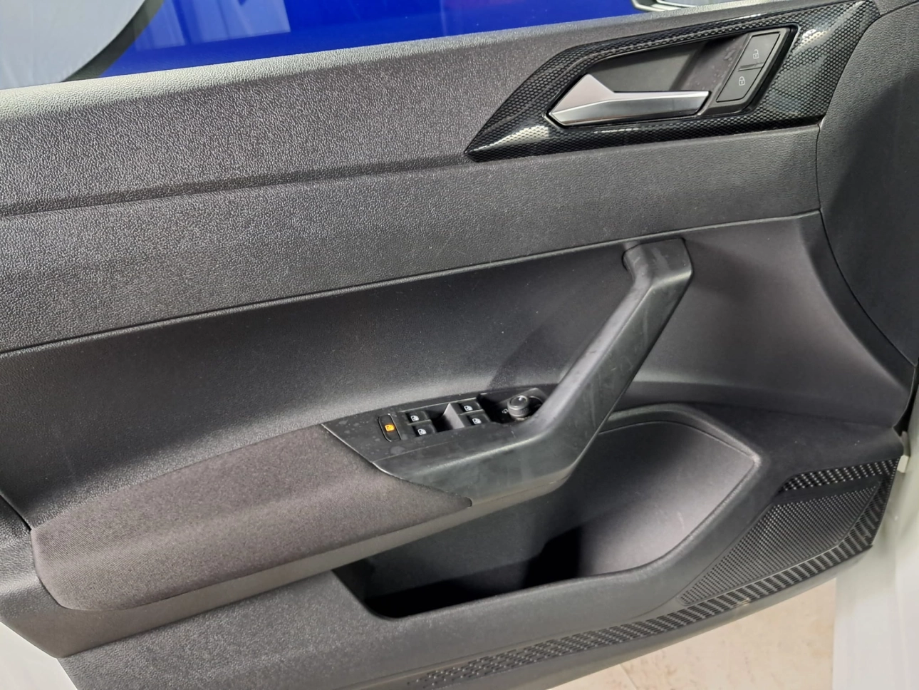 VOLKSWAGEN POLO LIFE 1.0i  95CP 2022