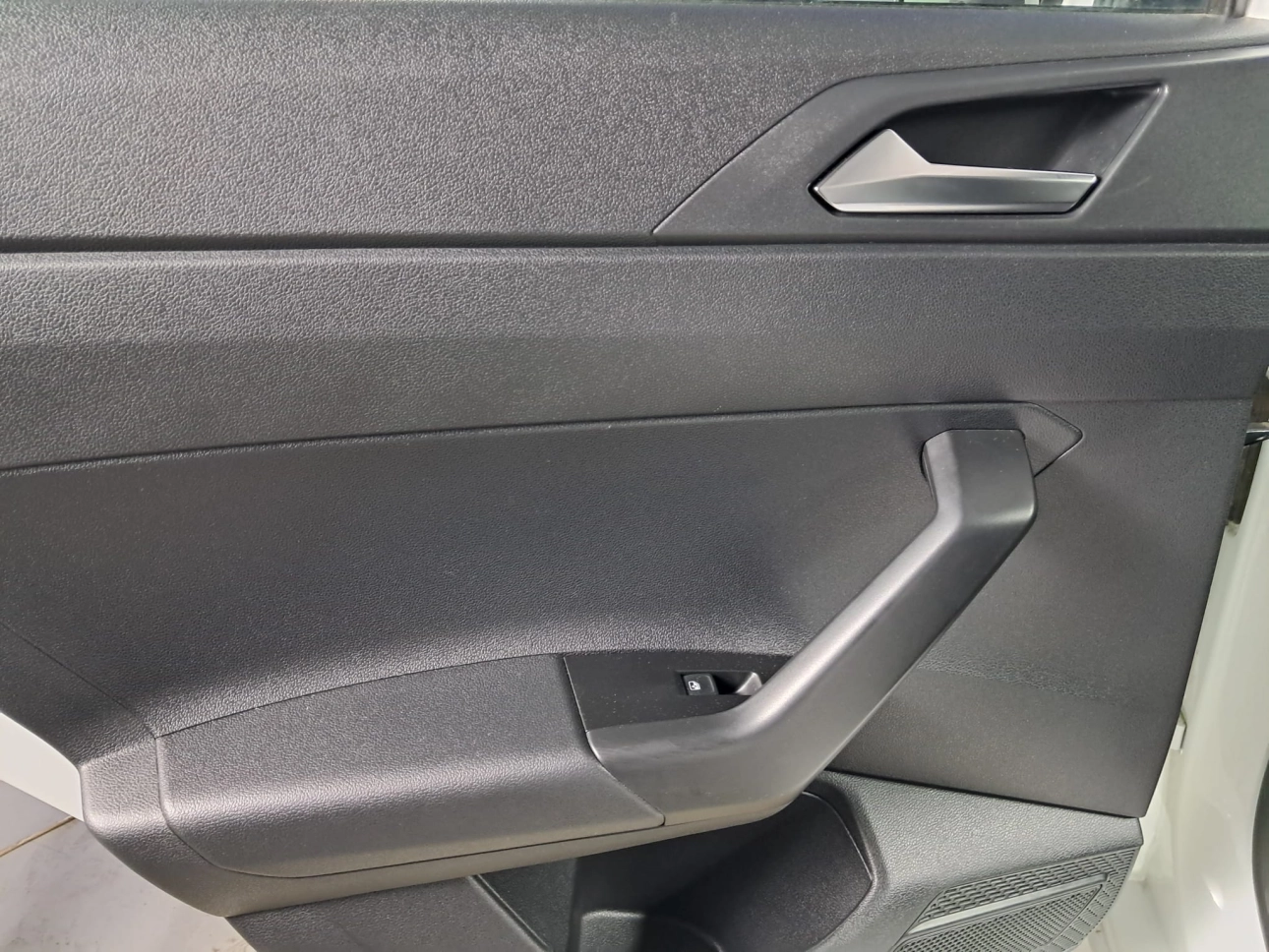 VOLKSWAGEN POLO LIFE 1.0i  95CP 2022