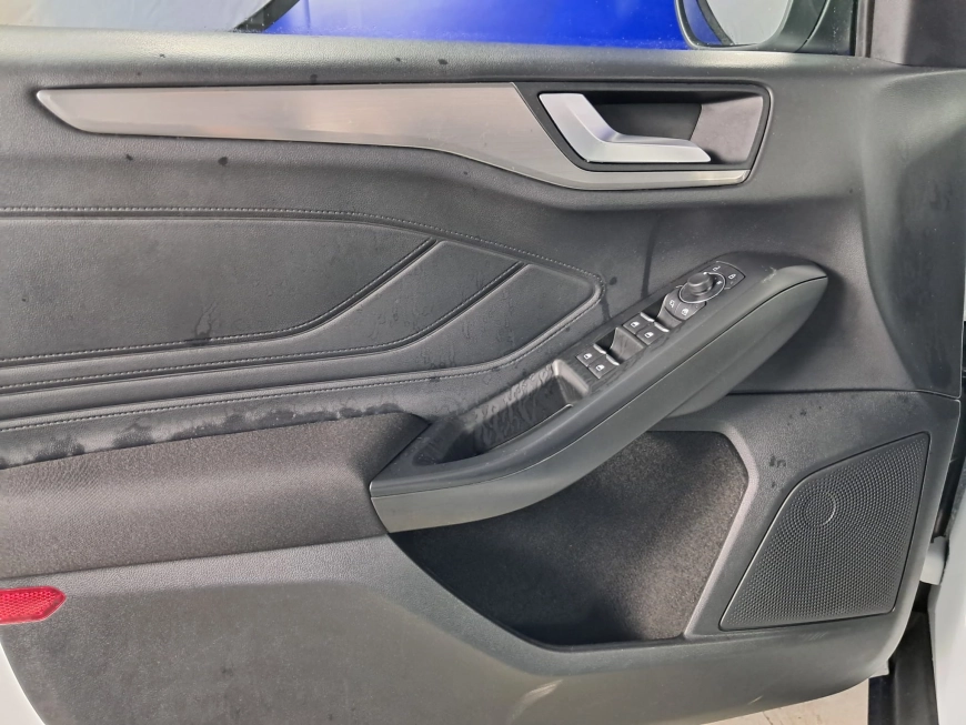 FORD FOCUS TITANIUM A7 HYBRID 1.0ti125CP 2022