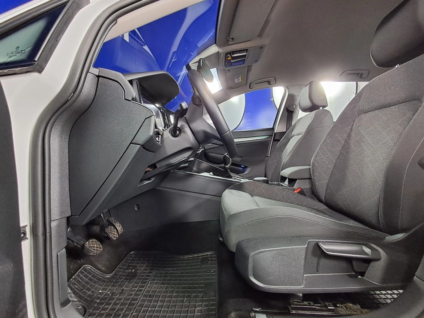 VOLKSWAGEN GOLF LIFE 1.5TSI 130CP 2021