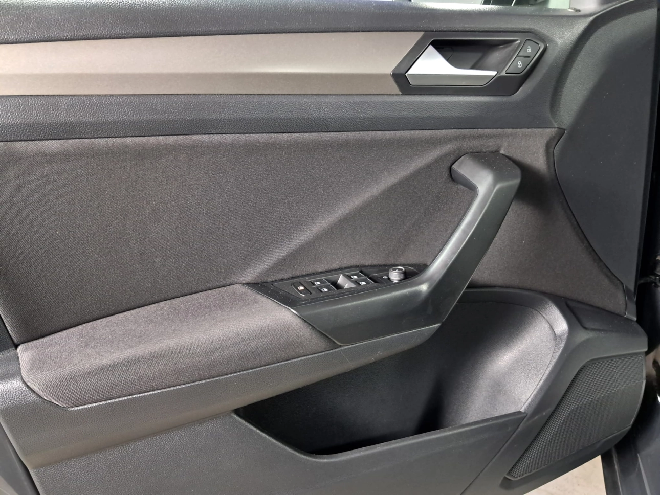 VOLKSWAGEN T ROC DESIGN 2.0TDI DSG 150CP 2021