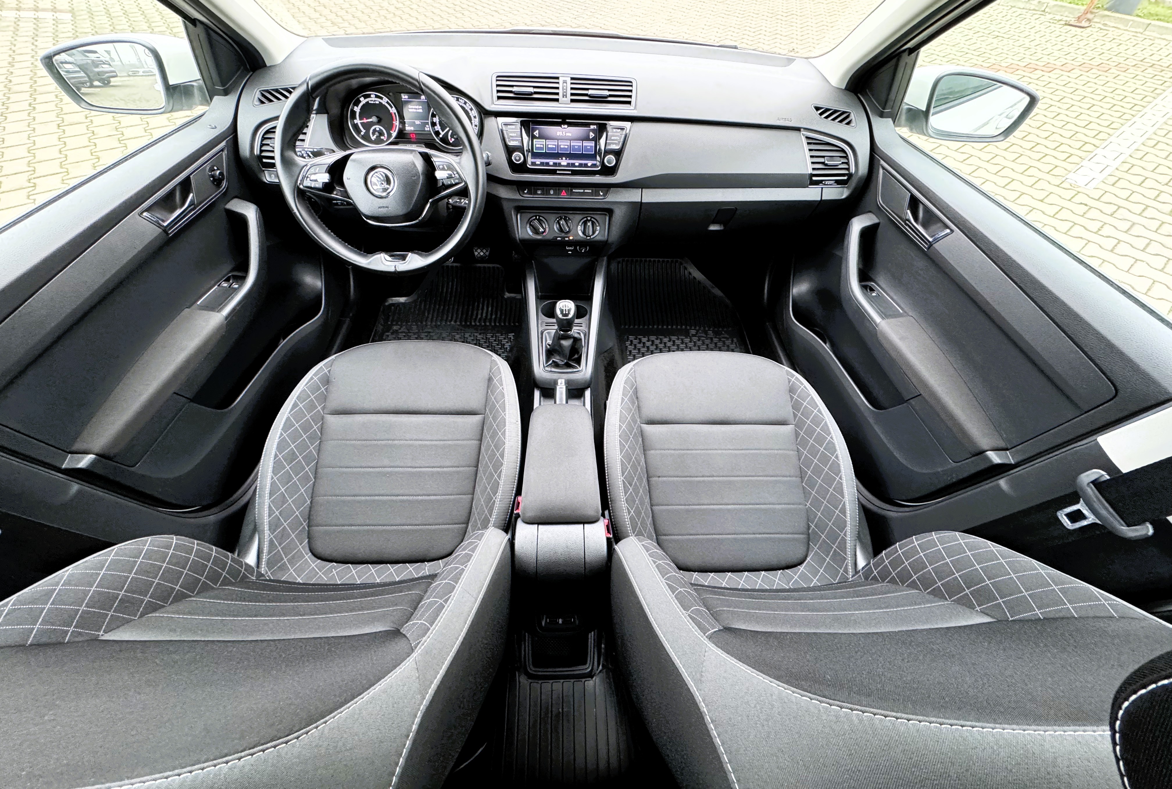 SKODA Fabia Combi 2022 — imagine 12