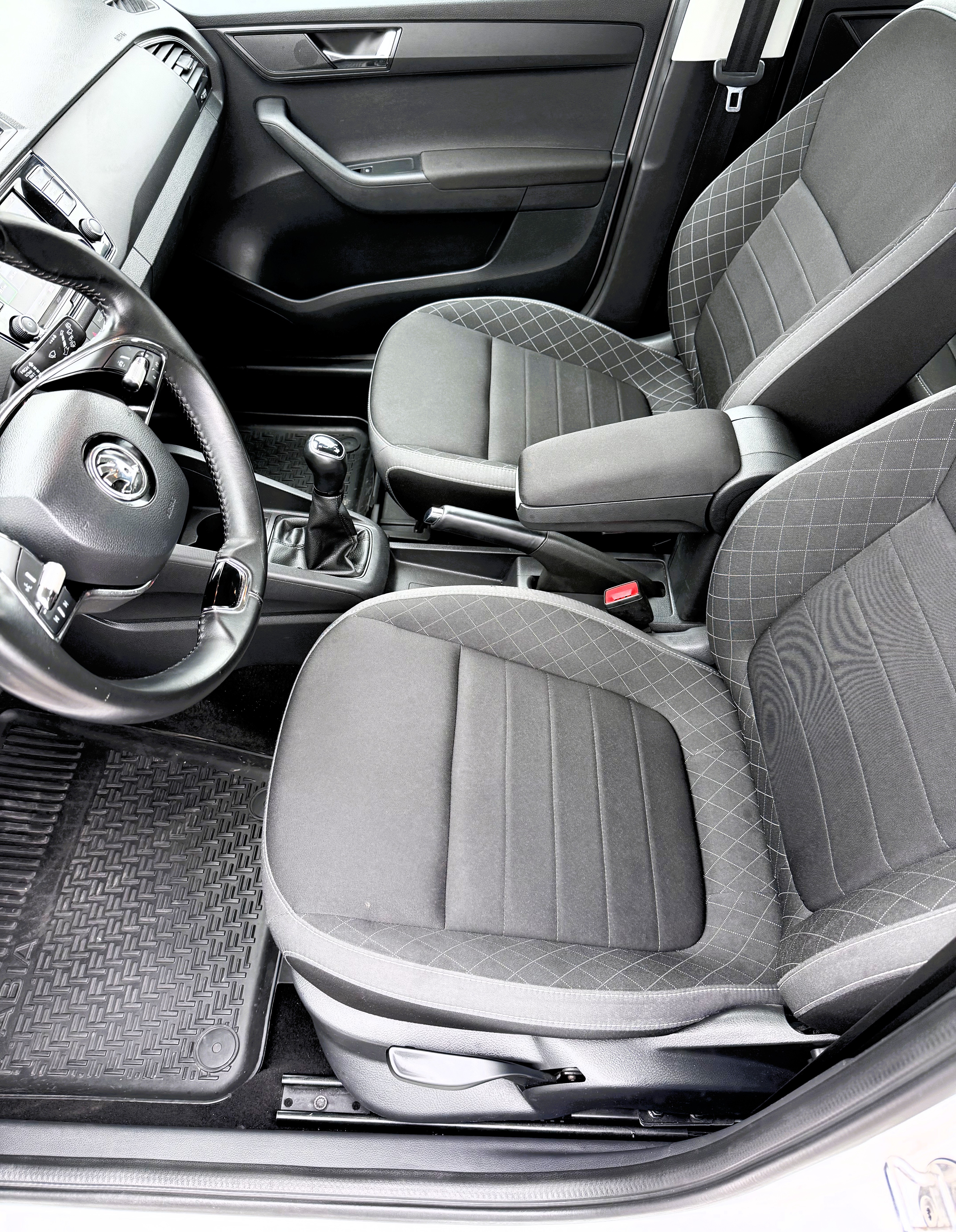 SKODA Fabia Combi 2022 — imagine 13