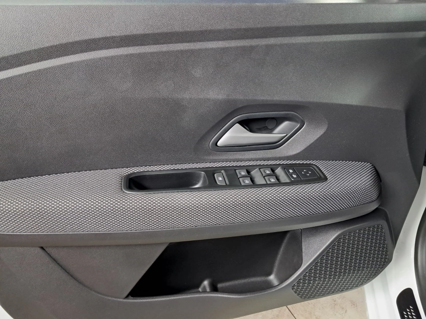 DACIA SANDERO 1.0i 91CP 2023